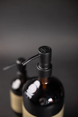 Metal_dispenser.jpg